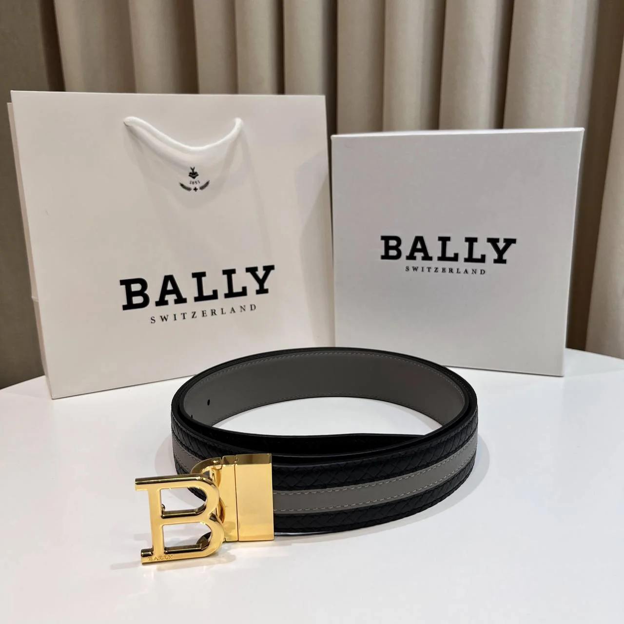 Жіночий ремінь - Bally