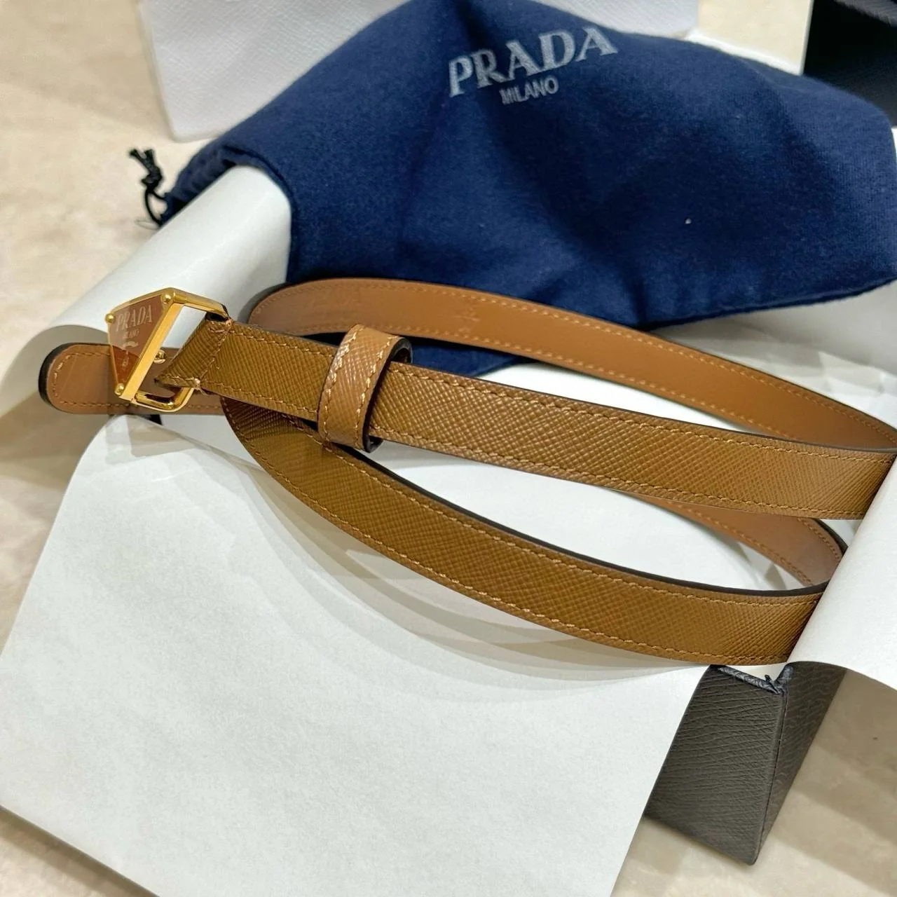 Жіночий ремінь - Prada